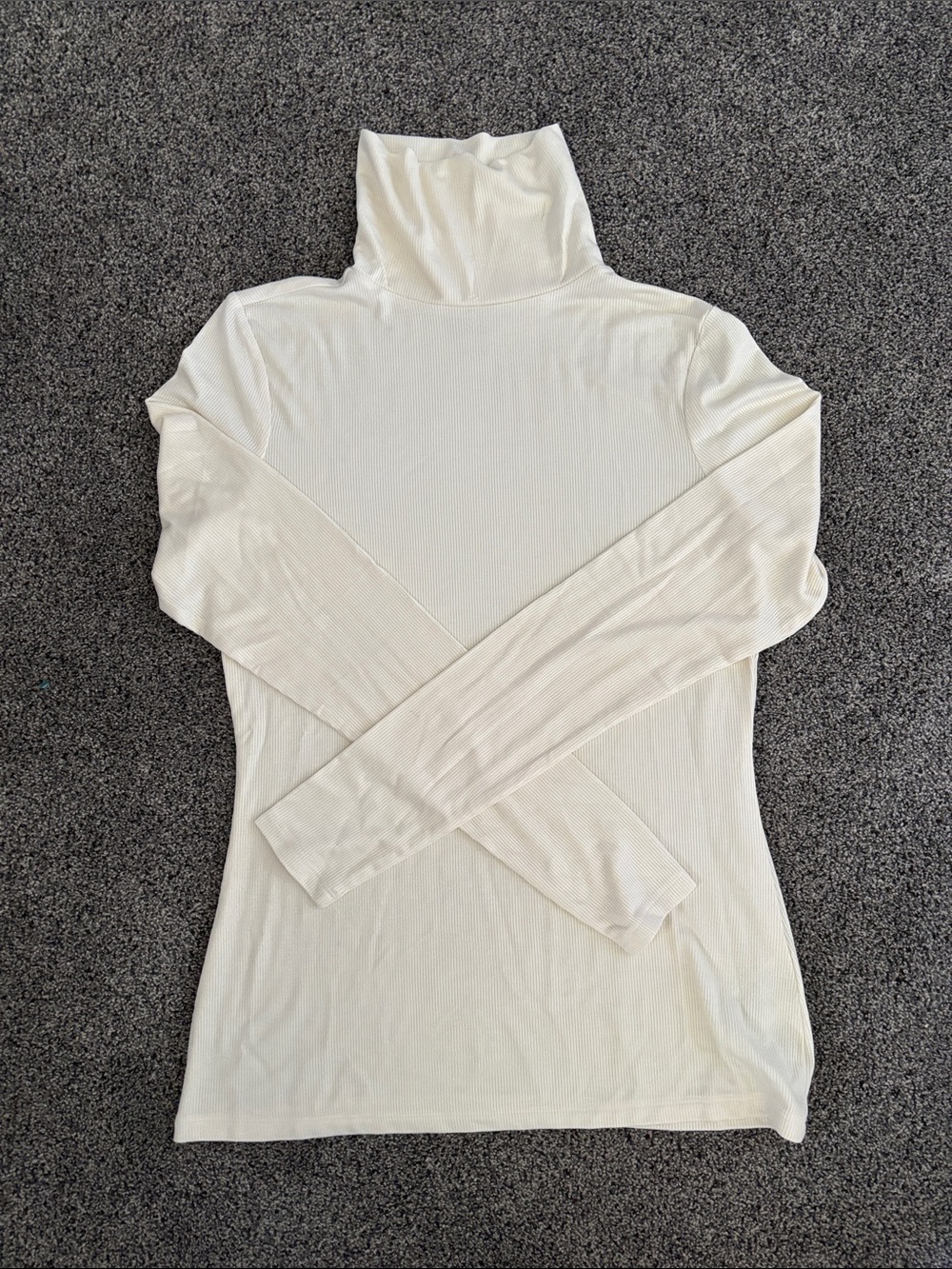 Classic Cream Turtleneck Sweater - Women's Long Sleeve